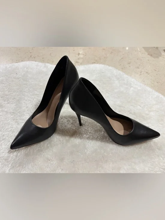 Aldo Black Pointed-Toe High Heel Pumps - Picture 4 of 9